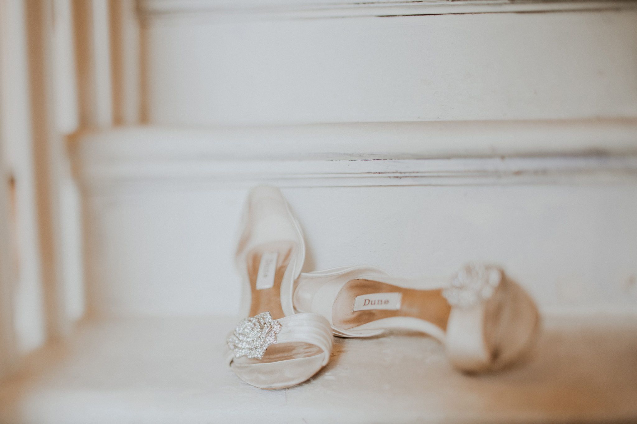 Bride's wedding shoes 
